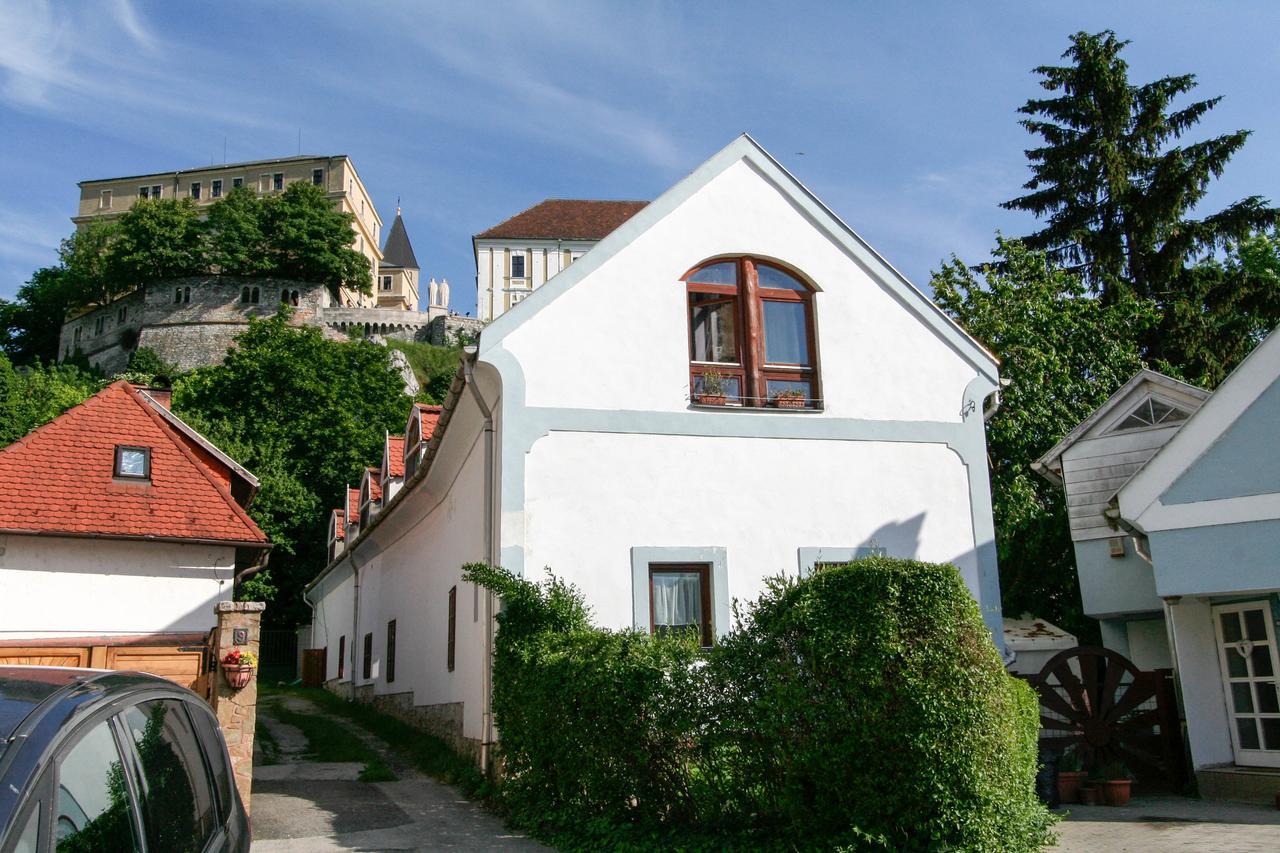Galeria Apartman Veszprém Exterior foto